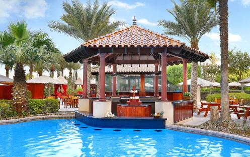 The Ritz-Carlton, Dubai, JBR - Gulf Pavilion Pool Bar